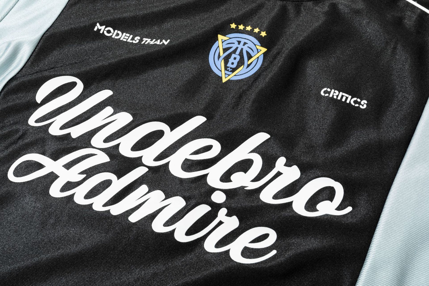 UNDEBRO ADMIRE TEE